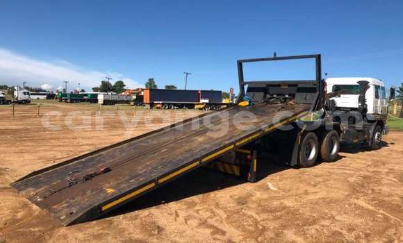 Acheter Occasion Utilitaire Tata LPT Blanc à Windhoek, Namibie Acheter Occasion Utilitaire Tata LPT Blanc à Windhoek, Namibie