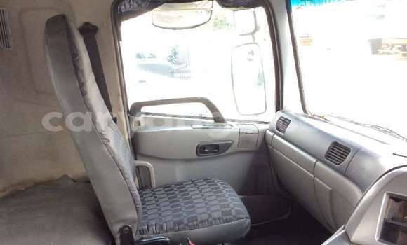 Acheter Occasion Utilitaire Tata LPT Blanc à Windhoek, Namibie Acheter Occasion Utilitaire Tata LPT Blanc à Windhoek, Namibie