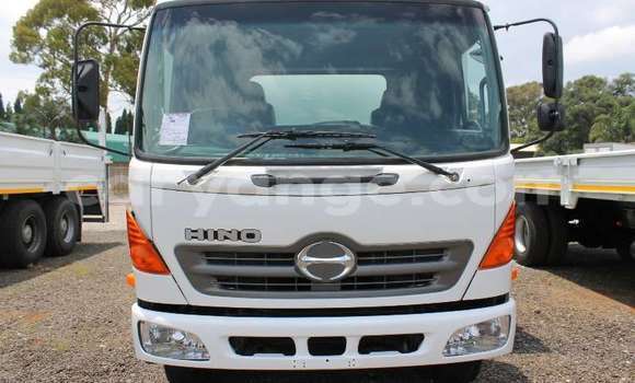 Buy Used Hino 300 Series White Truck in Windhoek in Namibia Buy Used Hino 300 Series White Truck in Windhoek in Namibia