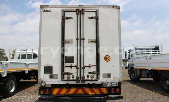 Buy Used Hino 300 Series White Truck in Windhoek in Namibia Buy Used Hino 300 Series White Truck in Windhoek in Namibia