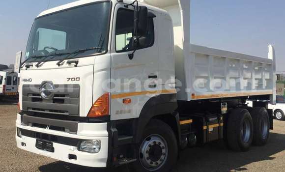 Buy Used Hino 300 Series White Truck in Windhoek in Namibia