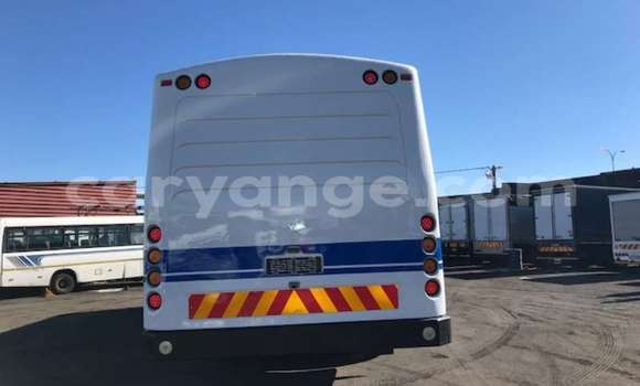 Buy Used Nissan UD White Truck in Windhoek in Namibia Buy Used Nissan UD White Truck in Windhoek in Namibia