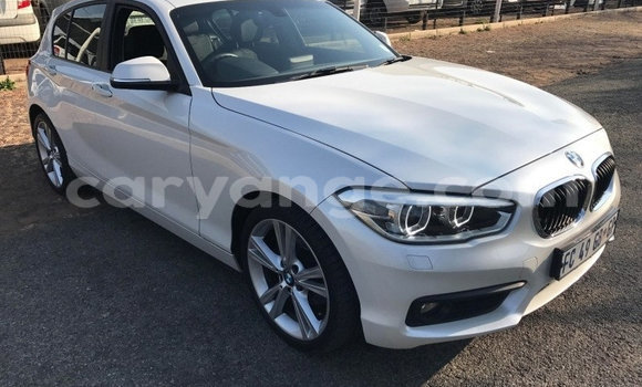 Acheter Occasion Voiture BMW 1er Blanc à Windhoek, Namibie Acheter Occasion Voiture BMW 1er Blanc à Windhoek, Namibie