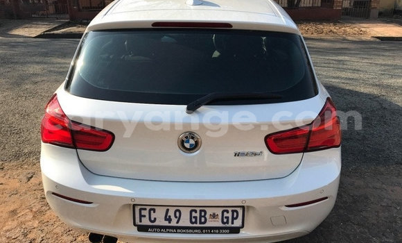 Acheter Occasion Voiture BMW 1er Blanc à Windhoek, Namibie Acheter Occasion Voiture BMW 1er Blanc à Windhoek, Namibie