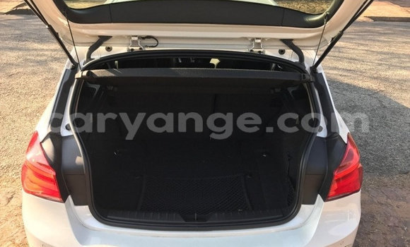 Acheter Occasion Voiture BMW 1er Blanc à Windhoek, Namibie Acheter Occasion Voiture BMW 1er Blanc à Windhoek, Namibie