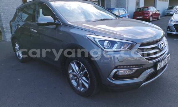 Acheter Occasion Voiture Hyundai Santa Fe Gris à Windhoek, Namibie Acheter Occasion Voiture Hyundai Santa Fe Gris à Windhoek, Namibie