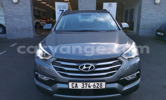Acheter Occasion Voiture Hyundai Santa Fe Gris à Windhoek, Namibie Acheter Occasion Voiture Hyundai Santa Fe Gris à Windhoek, Namibie