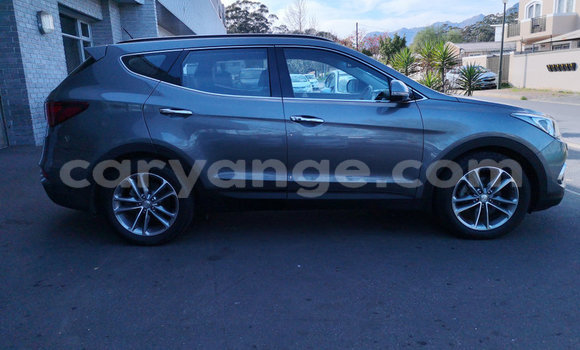 Acheter Occasion Voiture Hyundai Santa Fe Gris à Windhoek, Namibie Acheter Occasion Voiture Hyundai Santa Fe Gris à Windhoek, Namibie