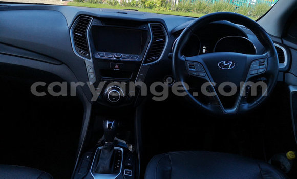 Acheter Occasion Voiture Hyundai Santa Fe Gris à Windhoek, Namibie Acheter Occasion Voiture Hyundai Santa Fe Gris à Windhoek, Namibie