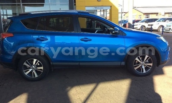 Acheter Occasion Voiture Toyota RAV4 Blanc à Windhoek, Namibie Acheter Occasion Voiture Toyota RAV4 Blanc à Windhoek, Namibie