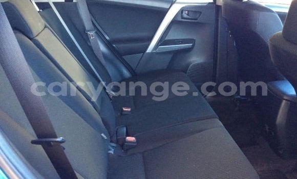 Acheter Occasion Voiture Toyota RAV4 Blanc à Windhoek, Namibie Acheter Occasion Voiture Toyota RAV4 Blanc à Windhoek, Namibie