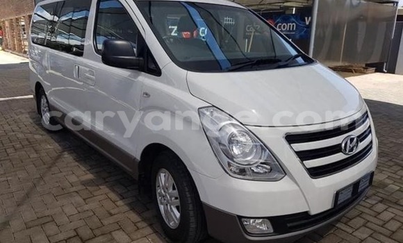 Buy Used Hyundai H1 White Car in Windhoek in Namibia Buy Used Hyundai H1 White Car in Windhoek in Namibia