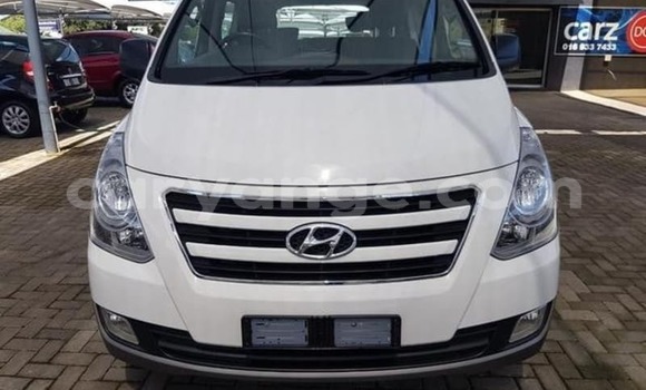 Buy Used Hyundai H1 White Car in Windhoek in Namibia Buy Used Hyundai H1 White Car in Windhoek in Namibia
