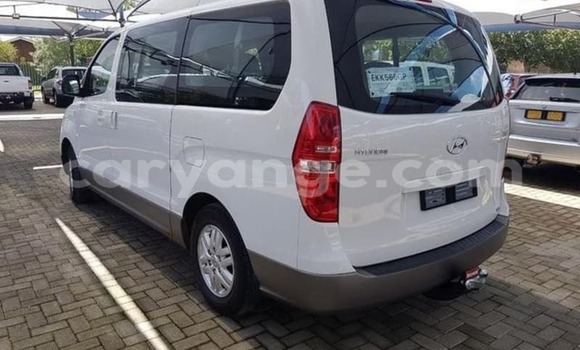 Buy Used Hyundai H1 White Car in Windhoek in Namibia Buy Used Hyundai H1 White Car in Windhoek in Namibia