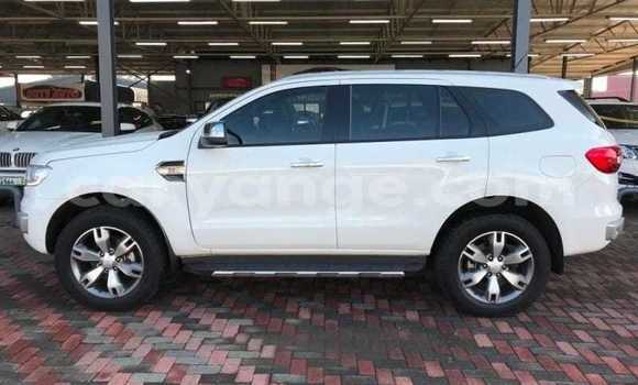 Buy Used Ford Everest White Car in Windhoek in Namibia Buy Used Ford Everest White Car in Windhoek in Namibia