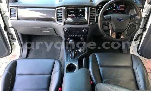 Buy Used Ford Everest White Car in Windhoek in Namibia Buy Used Ford Everest White Car in Windhoek in Namibia
