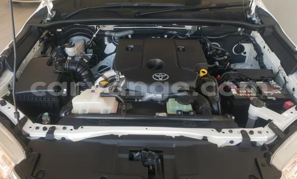 Acheter Occasion Voiture Toyota Hilux Blanc à Windhoek, Namibie Acheter Occasion Voiture Toyota Hilux Blanc à Windhoek, Namibie