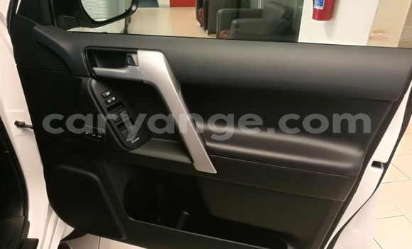 Buy Used Toyota Prado White Car in Bethanien in Karas Buy Used Toyota Prado White Car in Bethanien in Karas