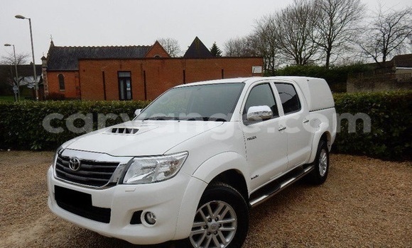 Buy Used Toyota Hilux White Car in Windhoek in Namibia Buy Used Toyota Hilux White Car in Windhoek in Namibia