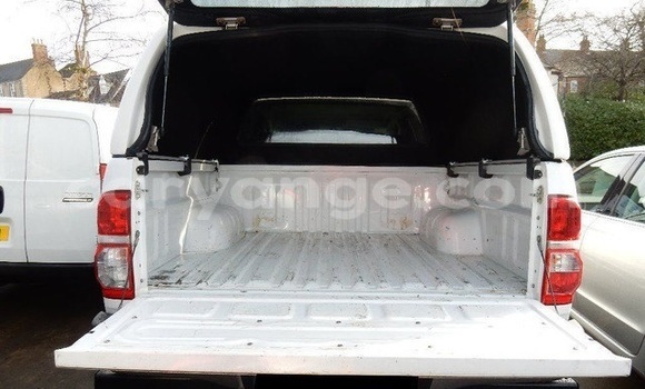 Buy Used Toyota Hilux White Car in Windhoek in Namibia Buy Used Toyota Hilux White Car in Windhoek in Namibia