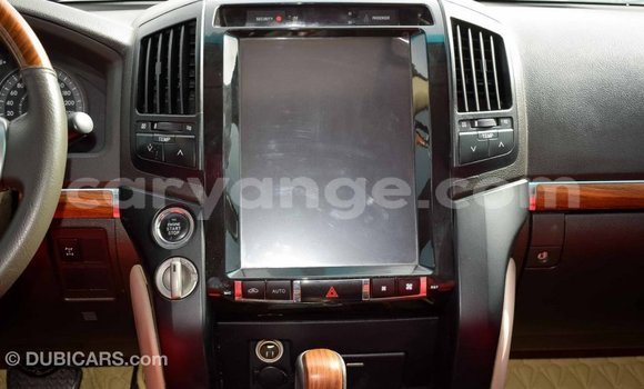 Acheter Import Voiture Toyota Land Cruiser Noir à Import - Dubai, Namibie Acheter Import Voiture Toyota Land Cruiser Noir à Import - Dubai, Namibie