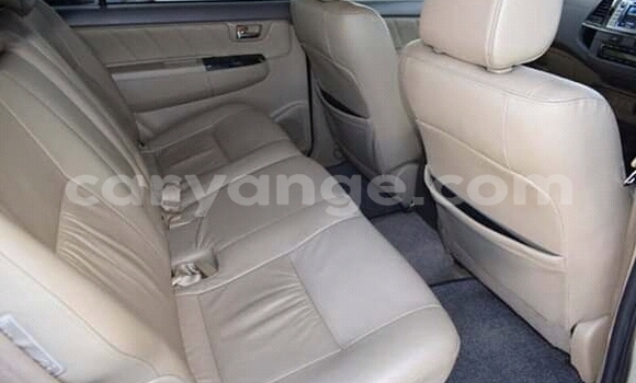 Acheter Occasion Voiture Toyota Fortuner Gris à Windhoek, Namibie Acheter Occasion Voiture Toyota Fortuner Gris à Windhoek, Namibie