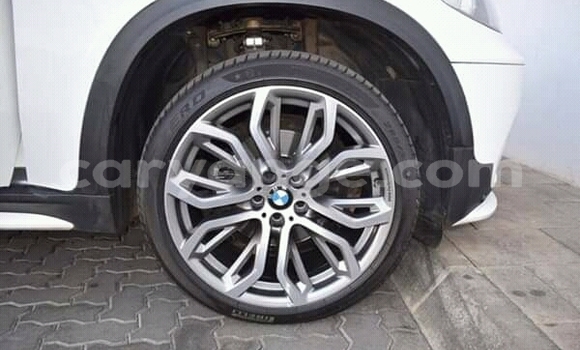 Acheter Occasion Voiture BMW X5 Blanc à Windhoek, Namibie Acheter Occasion Voiture BMW X5 Blanc à Windhoek, Namibie