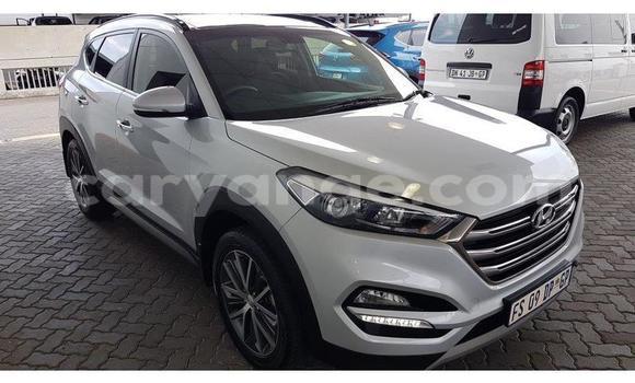 Acheter Occasion Voiture Hyundai Tucson Gris à Swakopmund, Namibie Acheter Occasion Voiture Hyundai Tucson Gris à Swakopmund, Namibie
