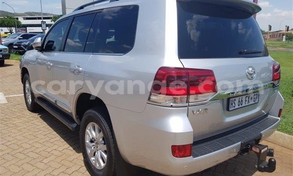 Buy Used Toyota Land Cruiser White Car in Bethanien in Karas Buy Used Toyota Land Cruiser White Car in Bethanien in Karas