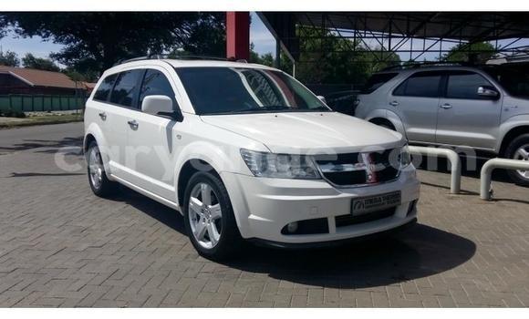 Buy Used Dodge Journey White Car in Grootfontein in Namibia