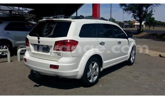 Buy Used Dodge Journey White Car in Grootfontein in Namibia Buy Used Dodge Journey White Car in Grootfontein in Namibia