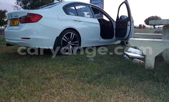 Acheter Occasion Voiture BMW 3–Series Blanc à Windhoek, Namibie Acheter Occasion Voiture BMW 3–Series Blanc à Windhoek, Namibie