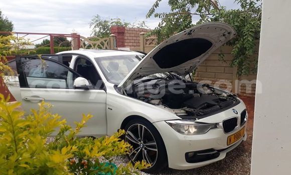 Acheter Occasion Voiture BMW 3–Series Blanc à Windhoek, Namibie Acheter Occasion Voiture BMW 3–Series Blanc à Windhoek, Namibie