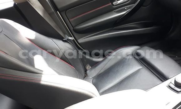 Acheter Occasion Voiture BMW 3–Series Blanc à Windhoek, Namibie Acheter Occasion Voiture BMW 3–Series Blanc à Windhoek, Namibie