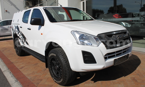 Buy Used Isuzu D–MAX White Car in Bethanien in Karas Buy Used Isuzu D–MAX White Car in Bethanien in Karas