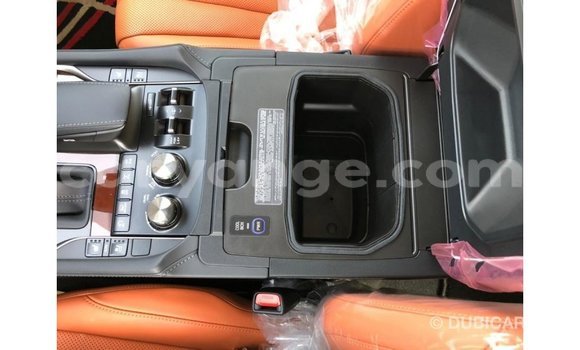 Acheter Import Voiture Lexus LX Blanc à Import - Dubai, Namibie Acheter Import Voiture Lexus LX Blanc à Import - Dubai, Namibie