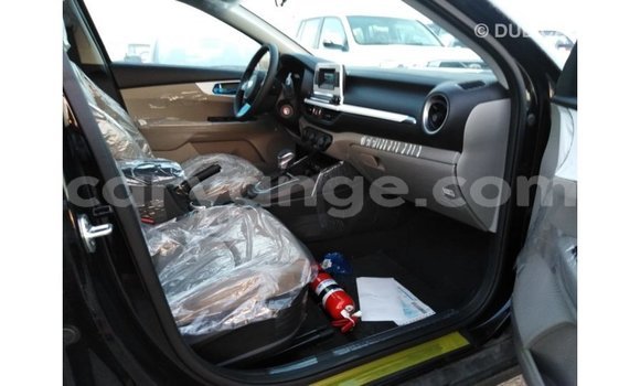 Acheter Import Voiture Kia Cerato Noir à Import - Dubai, Namibie Acheter Import Voiture Kia Cerato Noir à Import - Dubai, Namibie