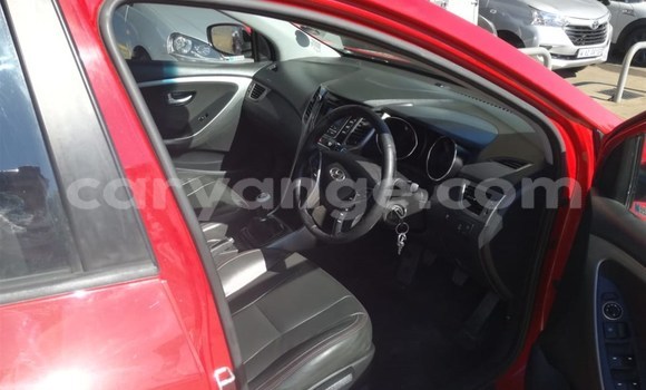 Acheter Occasion Voiture Hyundai I30 Rouge à Karasburg, Karas Acheter Occasion Voiture Hyundai I30 Rouge à Karasburg, Karas