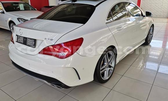 Acheter Occasion Voiture Mercedes-Benz CLA-klasse AMG Blanc à Swakopmund, Namibie Acheter Occasion Voiture Mercedes-Benz CLA-klasse AMG Blanc à Swakopmund, Namibie