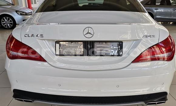 Acheter Occasion Voiture Mercedes-Benz CLA-klasse AMG Blanc à Swakopmund, Namibie Acheter Occasion Voiture Mercedes-Benz CLA-klasse AMG Blanc à Swakopmund, Namibie
