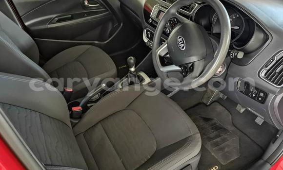 Acheter Occasion Voiture Kia Rio Rouge à Swakopmund, Namibie Acheter Occasion Voiture Kia Rio Rouge à Swakopmund, Namibie