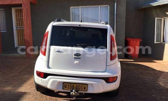 Buy Used Kia Sorento White Car in Windhoek in Namibia Buy Used Kia Sorento White Car in Windhoek in Namibia