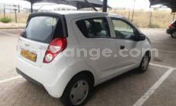 Acheter Occasion Voiture Chevrolet Spark Blanc à Windhoek, Namibie Acheter Occasion Voiture Chevrolet Spark Blanc à Windhoek, Namibie