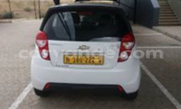 Acheter Occasion Voiture Chevrolet Spark Blanc à Windhoek, Namibie Acheter Occasion Voiture Chevrolet Spark Blanc à Windhoek, Namibie