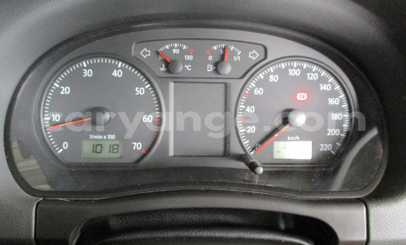 Acheter Occasion Voiture Volkswagen Polo Rouge à Windhoek, Namibie Acheter Occasion Voiture Volkswagen Polo Rouge à Windhoek, Namibie