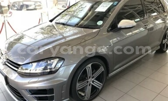 Buy Used Volkswagen Golf R32 Silver Car in Walvis Bay in Namibia Buy Used Volkswagen Golf R32 Silver Car in Walvis Bay in Namibia