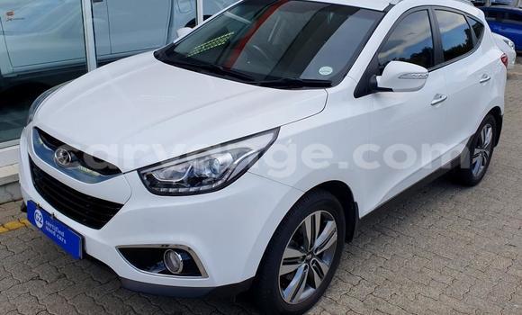 Acheter Occasion Voiture Hyundai Ix35 Blanc à Bethanien, Karas Acheter Occasion Voiture Hyundai Ix35 Blanc à Bethanien, Karas