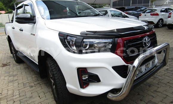Buy Used Toyota Hilux White Car in Bethanien in Karas Buy Used Toyota Hilux White Car in Bethanien in Karas