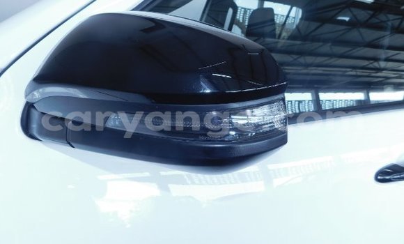 Buy Used Toyota Hilux White Car in Bethanien in Karas Buy Used Toyota Hilux White Car in Bethanien in Karas