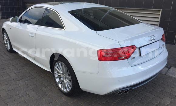 Acheter Occasion Voiture Audi A5 Blanc à Karasburg, Karas Acheter Occasion Voiture Audi A5 Blanc à Karasburg, Karas